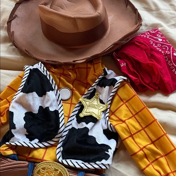 Baby Woody Costume - Toy Story Spirit Halloween Costume - Picture 3 of 7